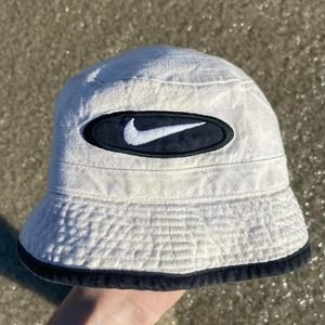 1980s Nike Bucket Hat